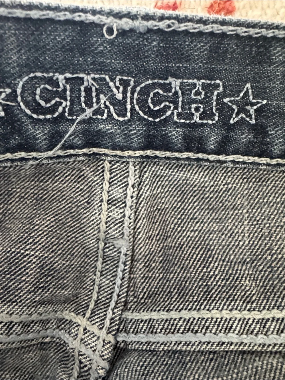 Cinch white frayed fit